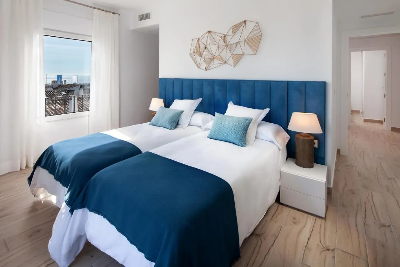 Frontline Beach & Sea Views - 2 Bedrooms - 2 Bathrooms - Puerto Banus Apartment Marbella Spain